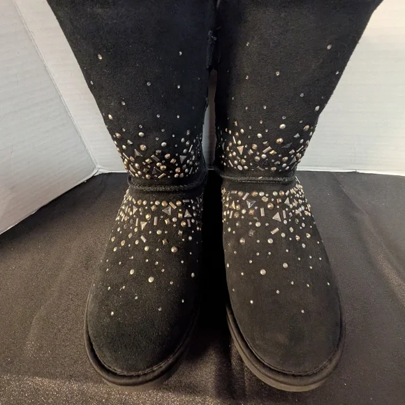 UGG Limited Edition Swarovski Rhinestone Bailey Boot Velvet Bow Tie - Picture 6 of 13